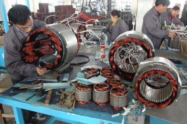 西安泰富西瑪電機技術(shù)人員與您分享電機大修后的影響。 西安泰富西瑪電機技術(shù)人員與您分享電機大修后的影響。