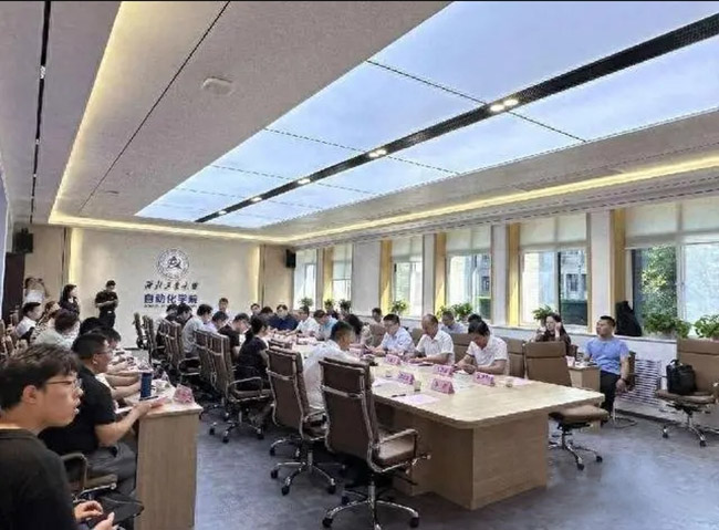 西安西瑪電機與西北工業(yè)大學(xué)開展“雙進(jìn)”活動，共推科技創(chuàng)新與產(chǎn)業(yè)升級